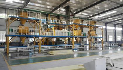 一體化外保溫模板設備 推動建筑節(jié)能的新引擎